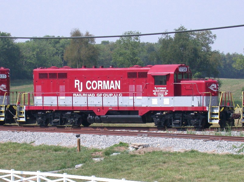 RJ Corman 1738